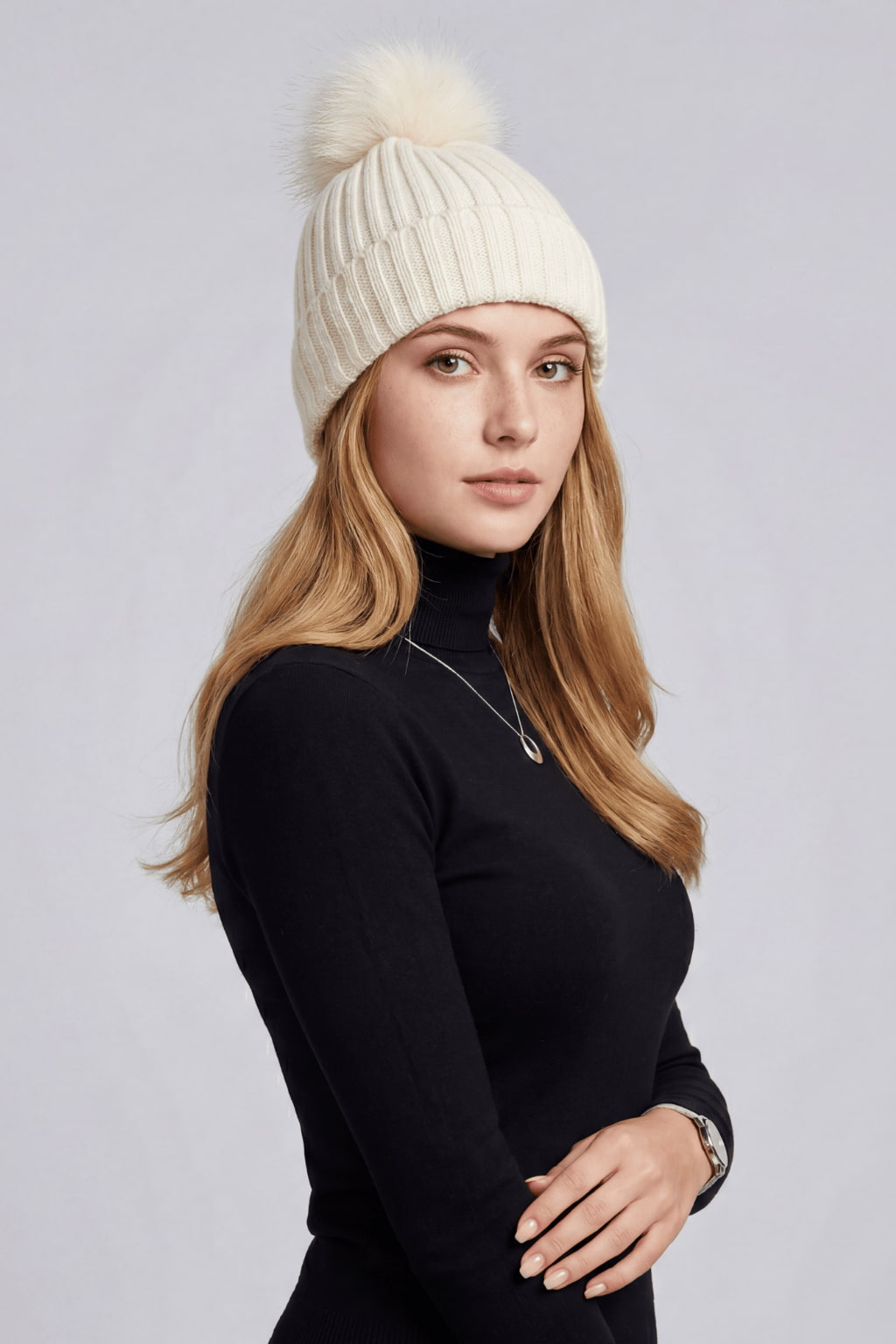 Bonnet fourrure avec pompon beige Héritage fourrure