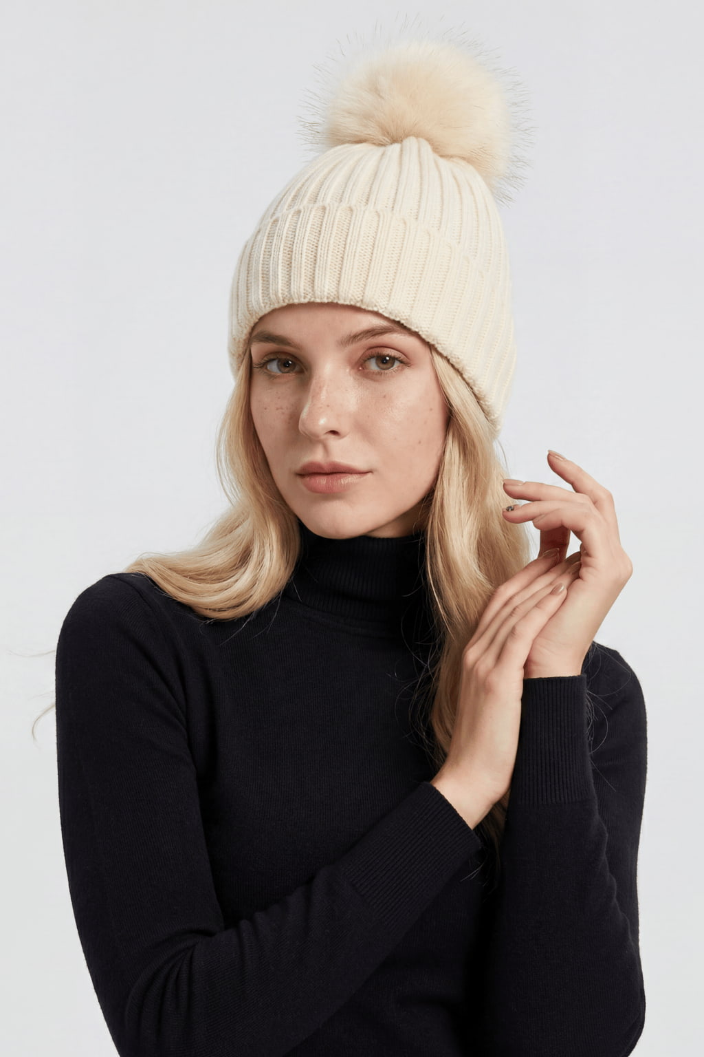 Bonnet fourrure avec pompon beige Héritage fourrure