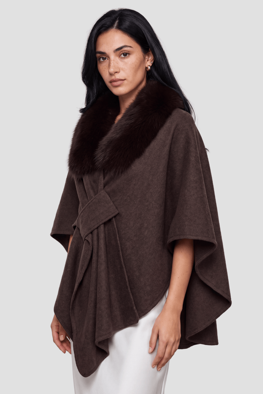 Cape en fourrure brune Héritage fourrure
