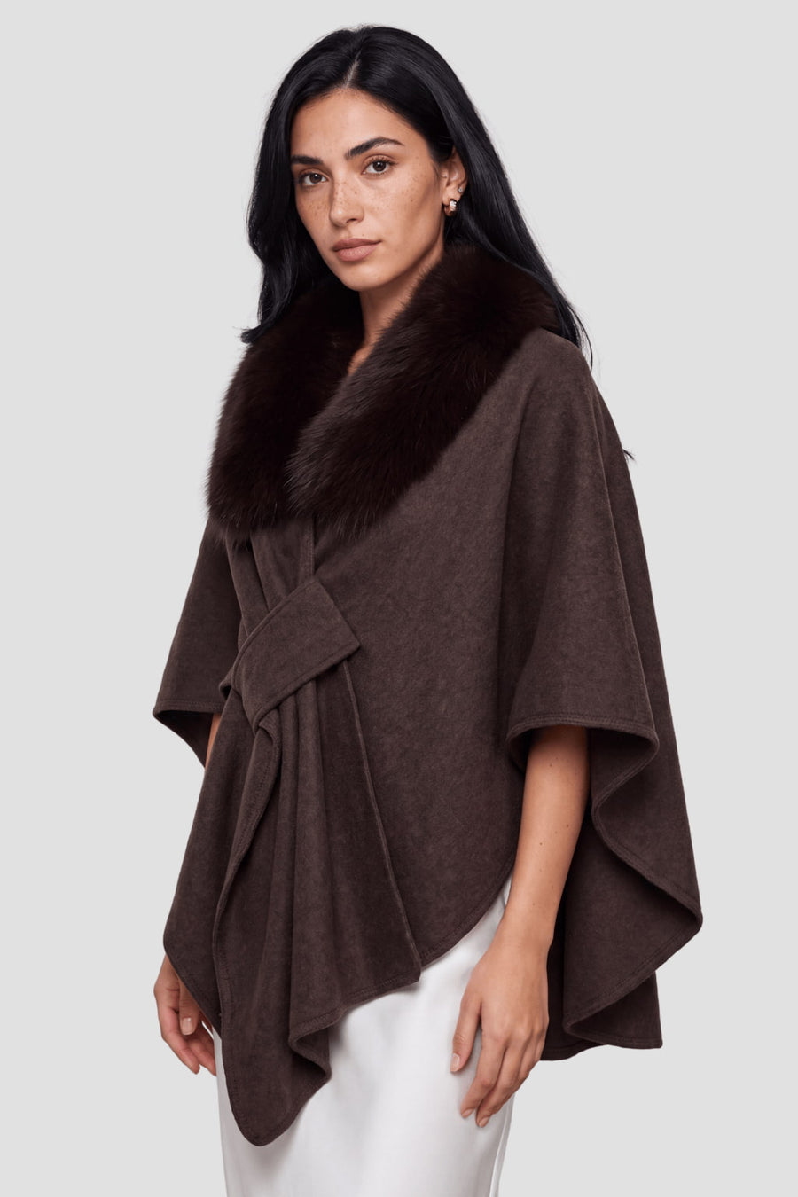Cape en fourrure brune Héritage fourrure