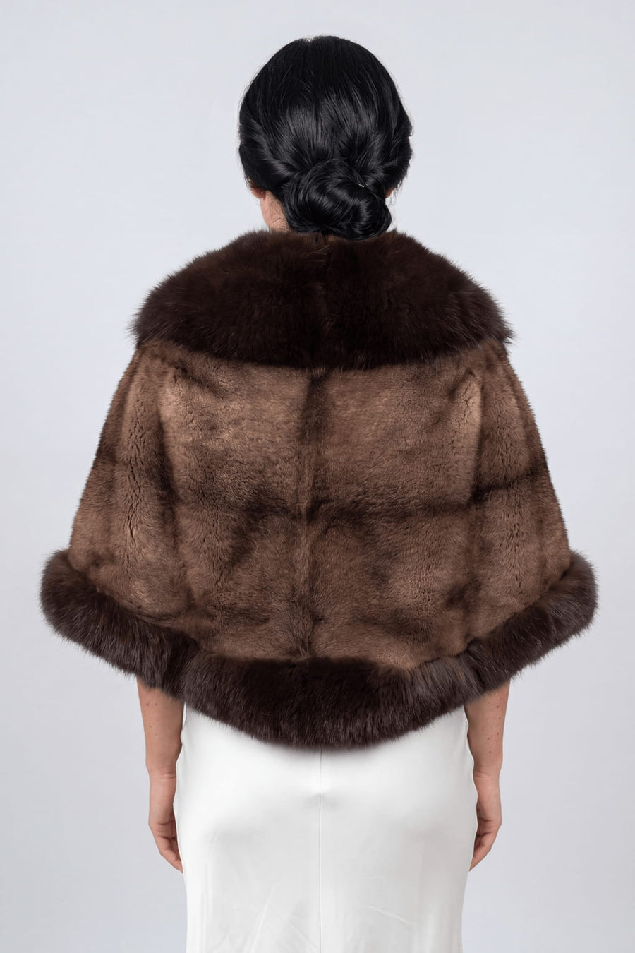 Cape en fourrure femme luxe Héritage fourrure