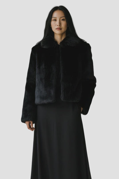 Manteau fourrure femme poil court noir Héritage fourrure