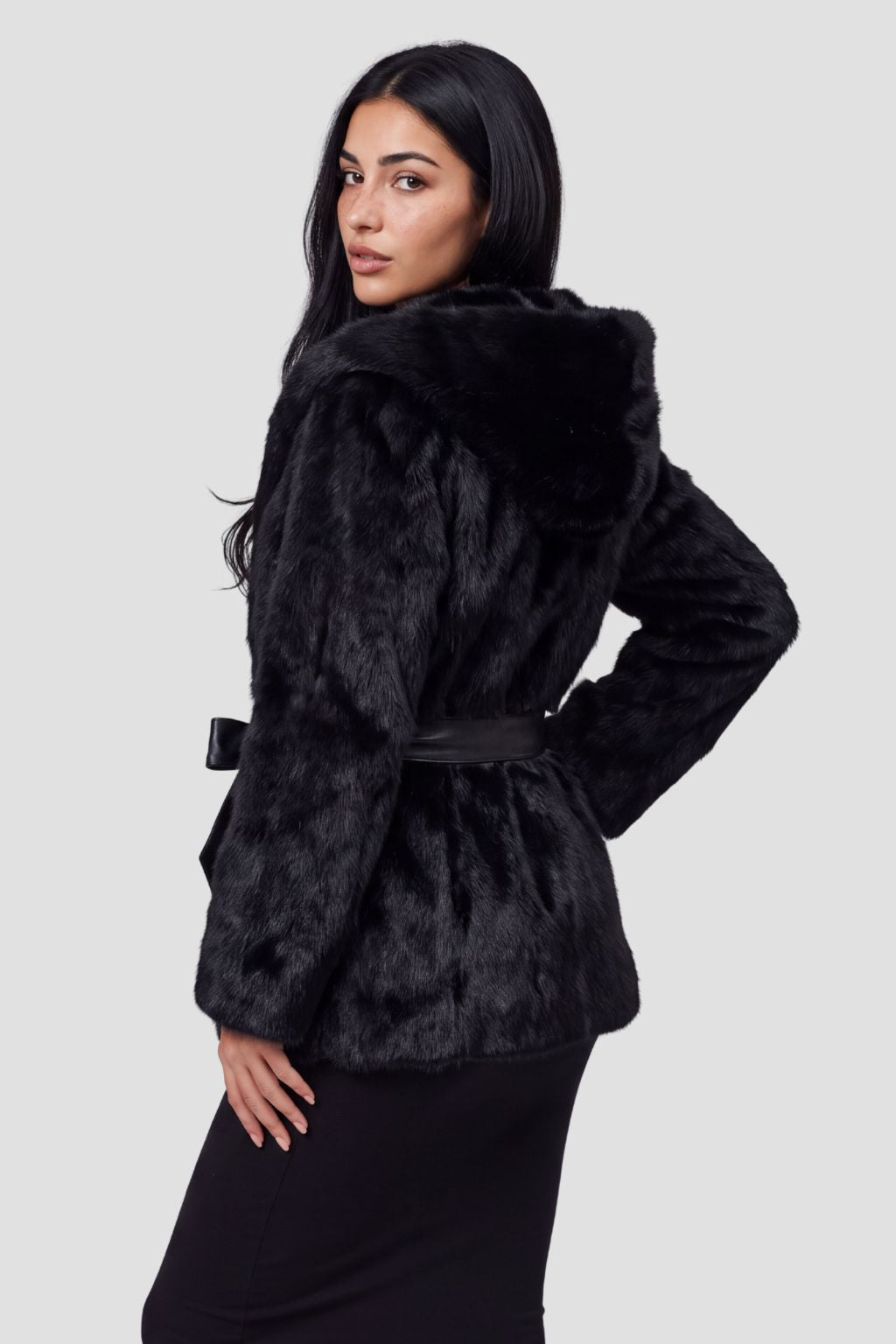 Manteau fourrure femme poil court noir Héritage fourrure
