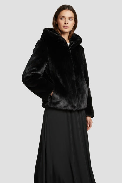 Veste à fourrure avec capuche noire Héritage fourrure