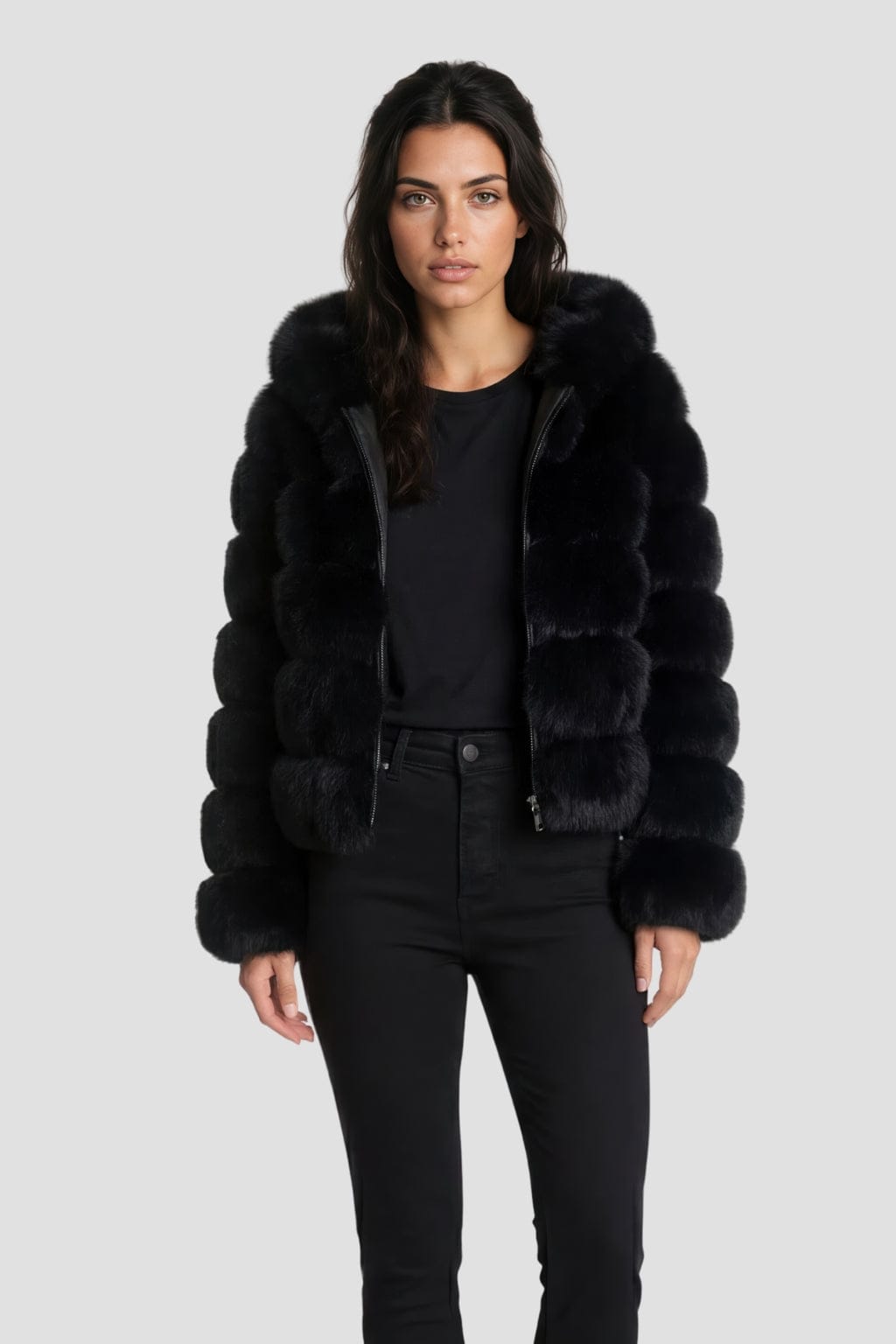 Veste à fourrure avec capuche noire Héritage fourrure