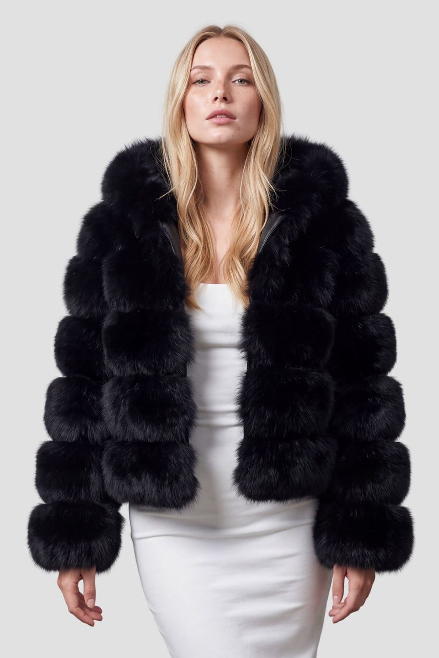 Veste à fourrure avec capuche noire Héritage fourrure